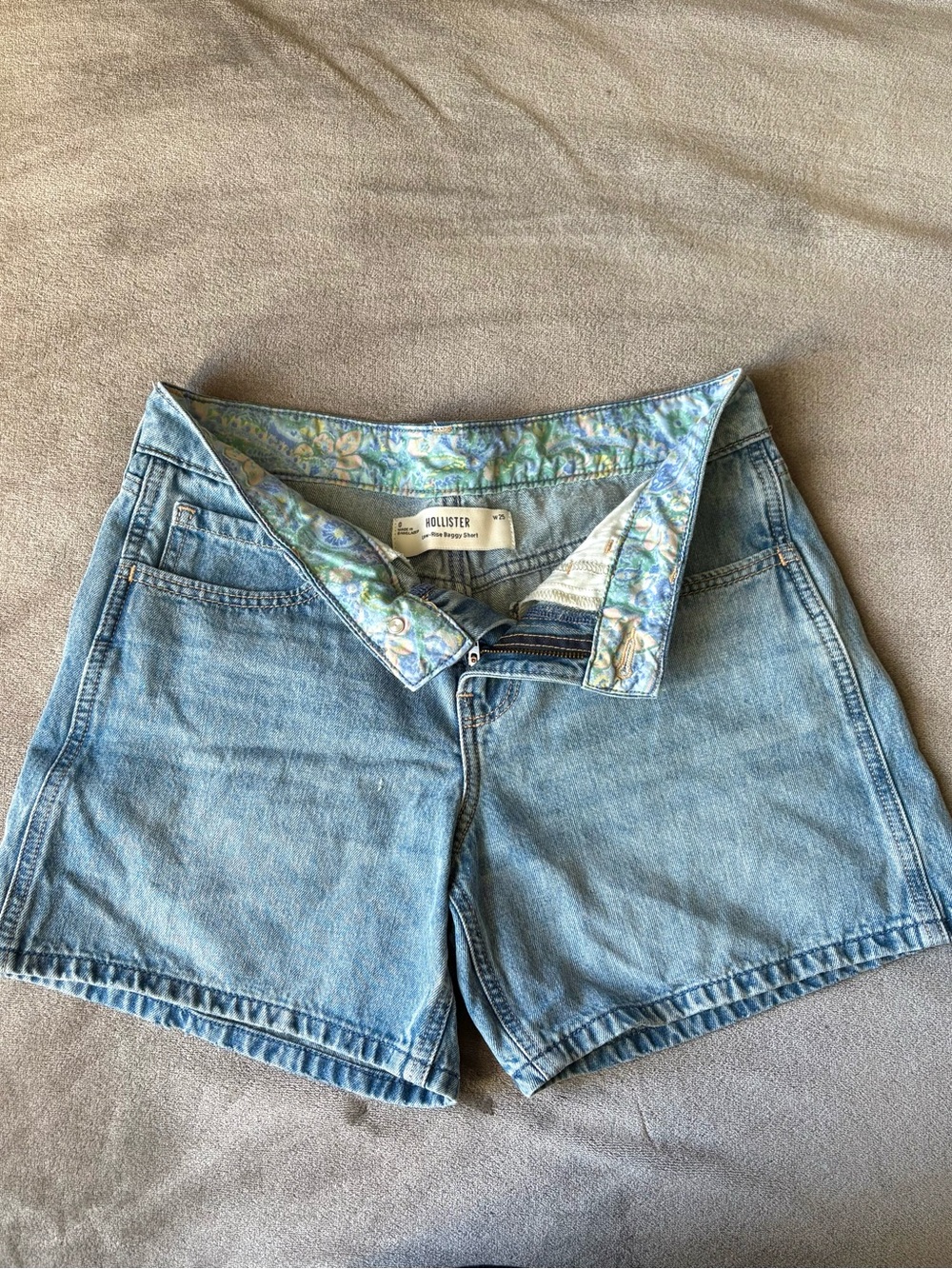 Hollister Denim Shorts - Women